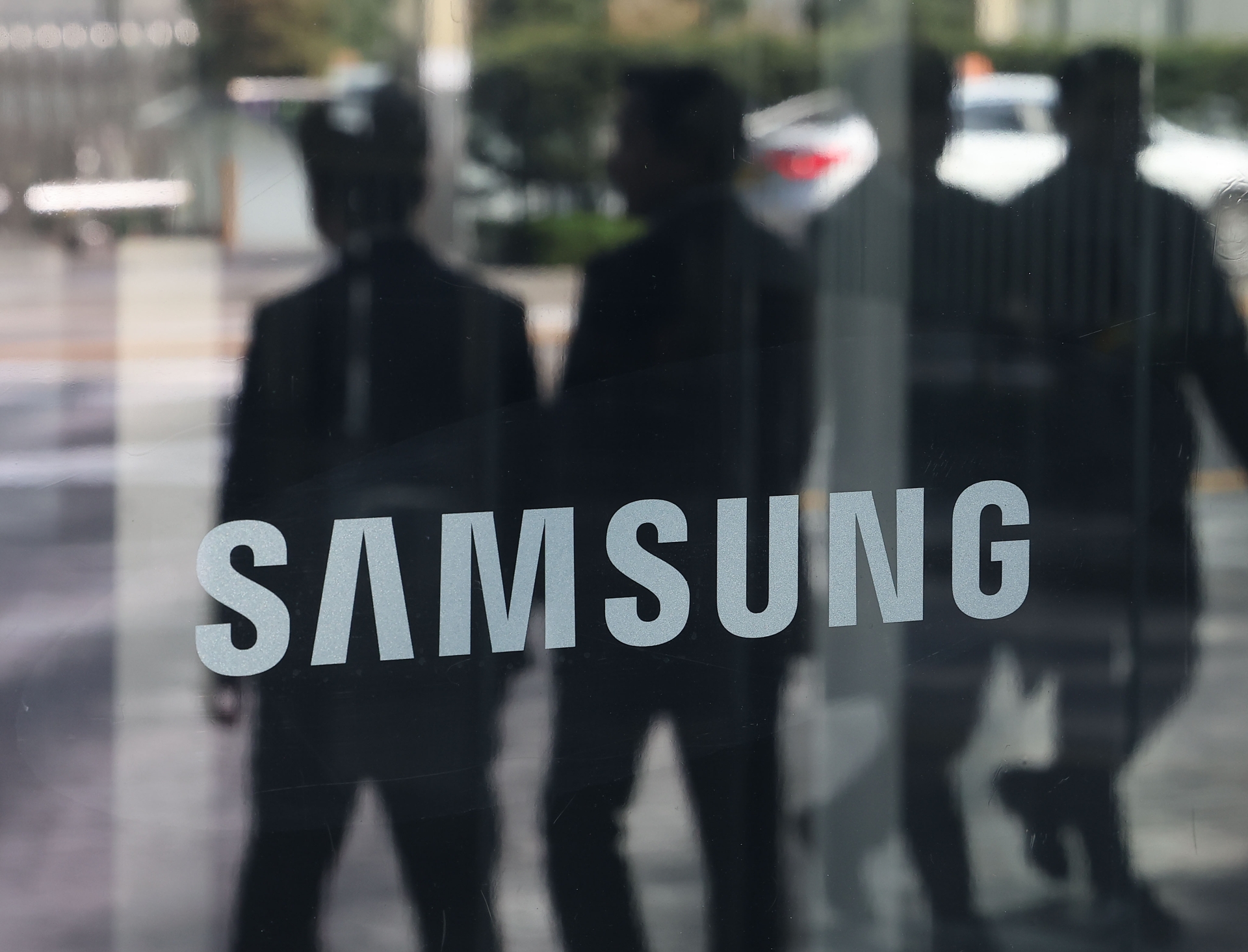 Samsung Electronics Implements Monthly Four-Day Work Week System