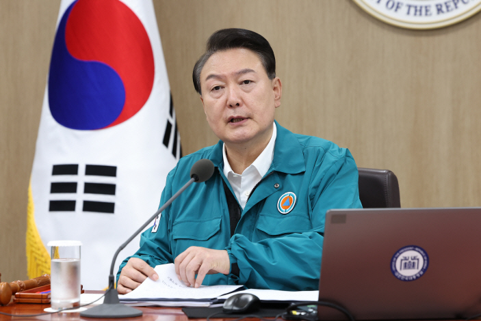 President Yoon Seok-yeol Emphasizes National Defense and Preparedness at Eulji Cabinet Meeting