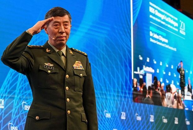 China’s Moves to Improve Relations with the US: Dismissal of Defense Minister and Potential Impact on Economic Sanctions